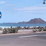 My Ocean - Breathtaking Location, Steps To The Ocean, Spacious Sea View, Fully Equipped And Well-furnished With Private Entrance And High-speed Fiber Optic Internet * Corralejo