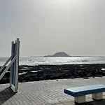 Apartament My Ocean - Breathtaking Location, Steps To The Ocean, Spacious Sea View, Fully Equipped And Well-furnished With Private Entrance And High-speed Fiber Optic Internet