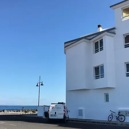 My Ocean !!! Breathtaking Location, Steps To The Ocean, Spacious Sea View, Fully Equipped And Well-furnished With Private Entrance And High-speed Fiber Optic Internet 아파트 *