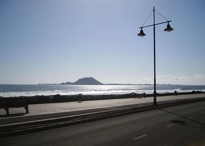 Appartement My Ocean !!! Breathtaking Location, Steps To The Ocean, Spacious Sea View, Fully Equipped And Well-furnished With Private Entrance And High-speed Fiber Optic Internet *