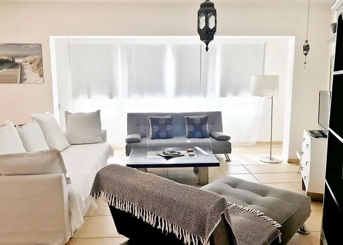 My Ocean !!! Breathtaking Location, Steps To The Ocean, Spacious Sea View, Fully Equipped And Well-furnished With Private Entrance And High-speed Fiber Optic Internet Appartement Corralejo