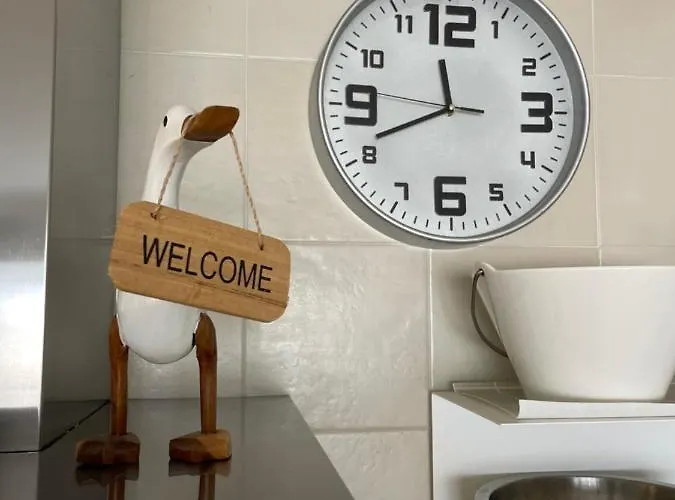 My Ocean !!! Breathtaking Location, Steps To The Ocean, Spacious Sea View, Fully Equipped And Well-furnished With Private Entrance And High-speed Fiber Optic Internet Appartement Corralejo