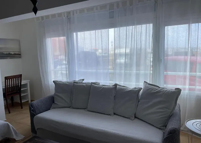 My Ocean !!! Breathtaking Location, Steps To The Ocean, Spacious Sea View, Fully Equipped And Well-furnished With Private Entrance And High-speed Fiber Optic Internet *