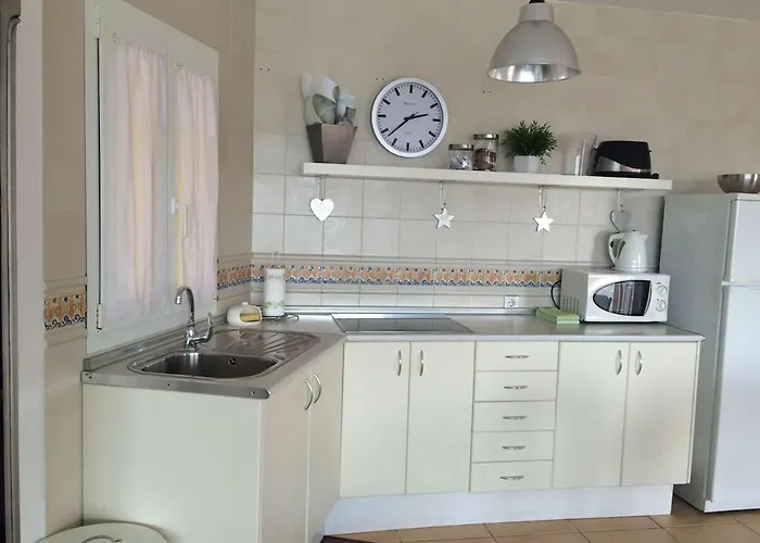 Apartmán My Ocean !!! Breathtaking Location, Steps To The Ocean, Spacious Sea View, Fully Equipped And Well-furnished With Private Entrance And High-speed Fiber Optic Internet