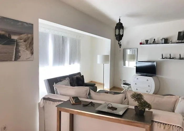 Apartmán My Ocean !!! Breathtaking Location, Steps To The Ocean, Spacious Sea View, Fully Equipped And Well-furnished With Private Entrance And High-speed Fiber Optic Internet