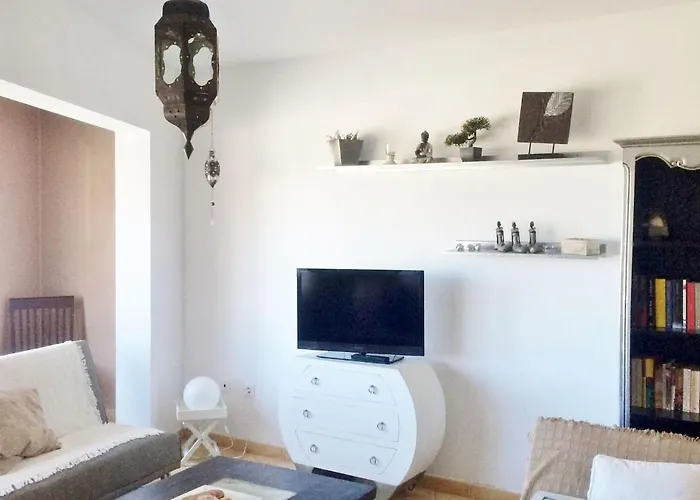 My Ocean !!! Breathtaking Location, Steps To The Ocean, Spacious Sea View, Fully Equipped And Well-furnished With Private Entrance And High-speed Fiber Optic Internet Apartmán *