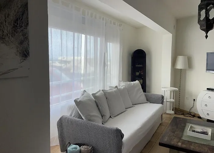 My Ocean !!! Breathtaking Location, Steps To The Ocean, Spacious Sea View, Fully Equipped And Well-furnished With Private Entrance And High-speed Fiber Optic Internet Corralejo