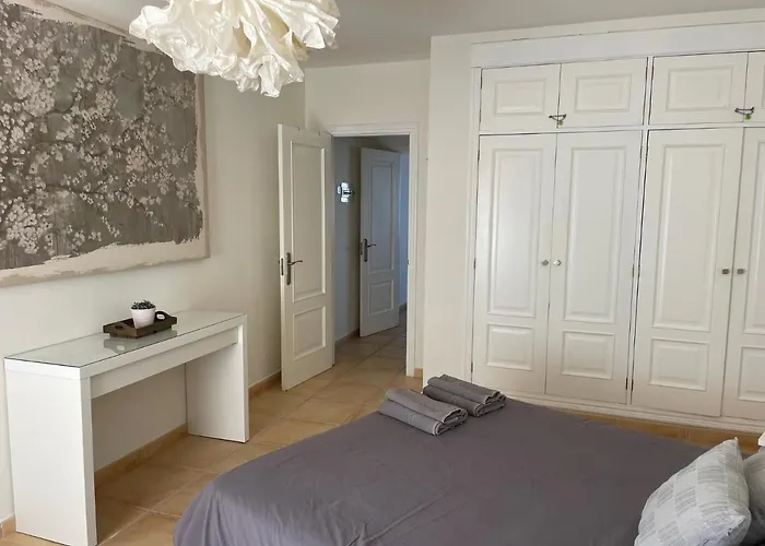 Apartmán My Ocean !!! Breathtaking Location, Steps To The Ocean, Spacious Sea View, Fully Equipped And Well-furnished With Private Entrance And High-speed Fiber Optic Internet Corralejo