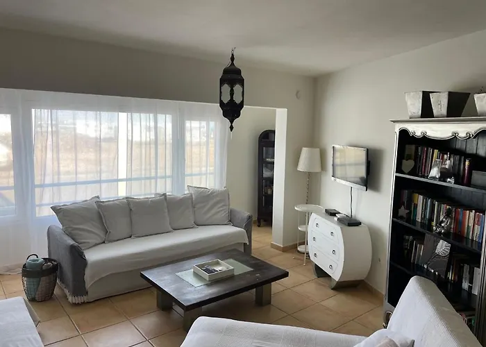 Apartmán My Ocean !!! Breathtaking Location, Steps To The Ocean, Spacious Sea View, Fully Equipped And Well-furnished With Private Entrance And High-speed Fiber Optic Internet *