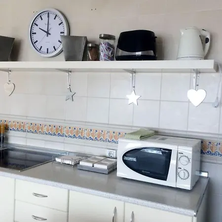 Ocean View Haven: Beachfront Retreat With Fiber Optic Internet Apartment *