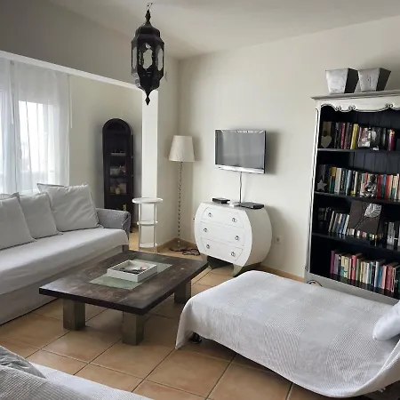 Ocean View Haven: Beachfront Retreat With Fiber Optic Internet Apartment Corralejo