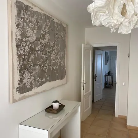 Apartment Ocean View Haven: Beachfront Retreat With Fiber Optic Internet Corralejo
